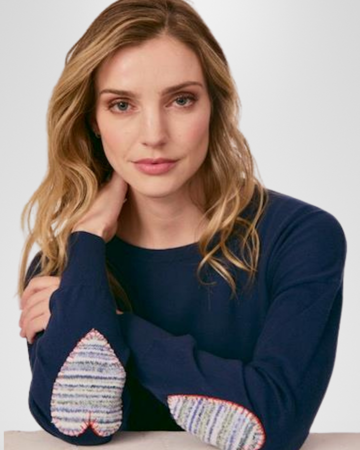 HEART EMBLEM SLEEVE SWEATER-NAVY