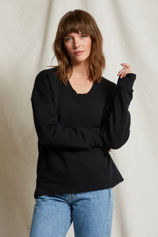 JANIE FLEECE U NECK SWEATSHIRT-TRUE BLACK