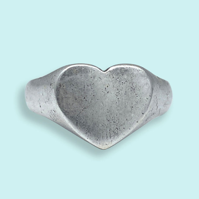 HEART SIGNET RING-SILVER