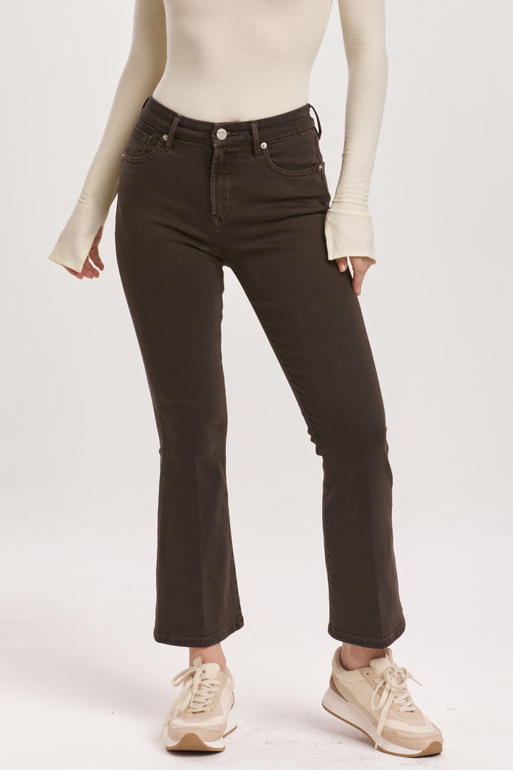 JEANNE CROPPED HI-RISE JEAN-GROUND COFFEE