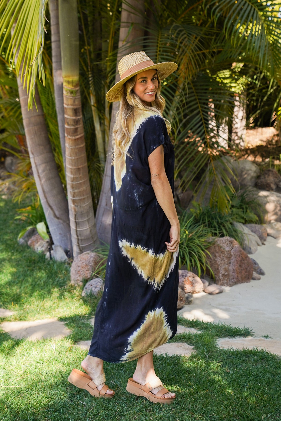 LA PLAYA LONG CAFTAN-BLACK/MUSTARD - Kingfisher Road - Online Boutique
