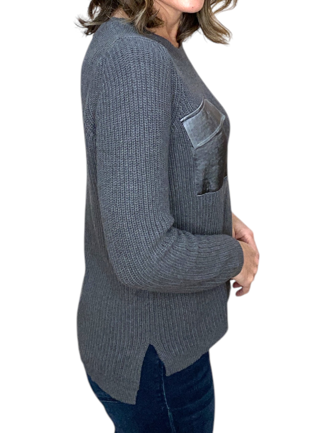 SHAKER CREW NECK SWEATER W/ SATIN POCKET-GUNMETAL