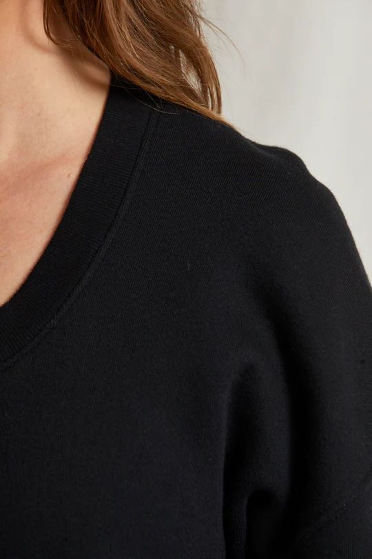 JANIE FLEECE U NECK SWEATSHIRT-TRUE BLACK