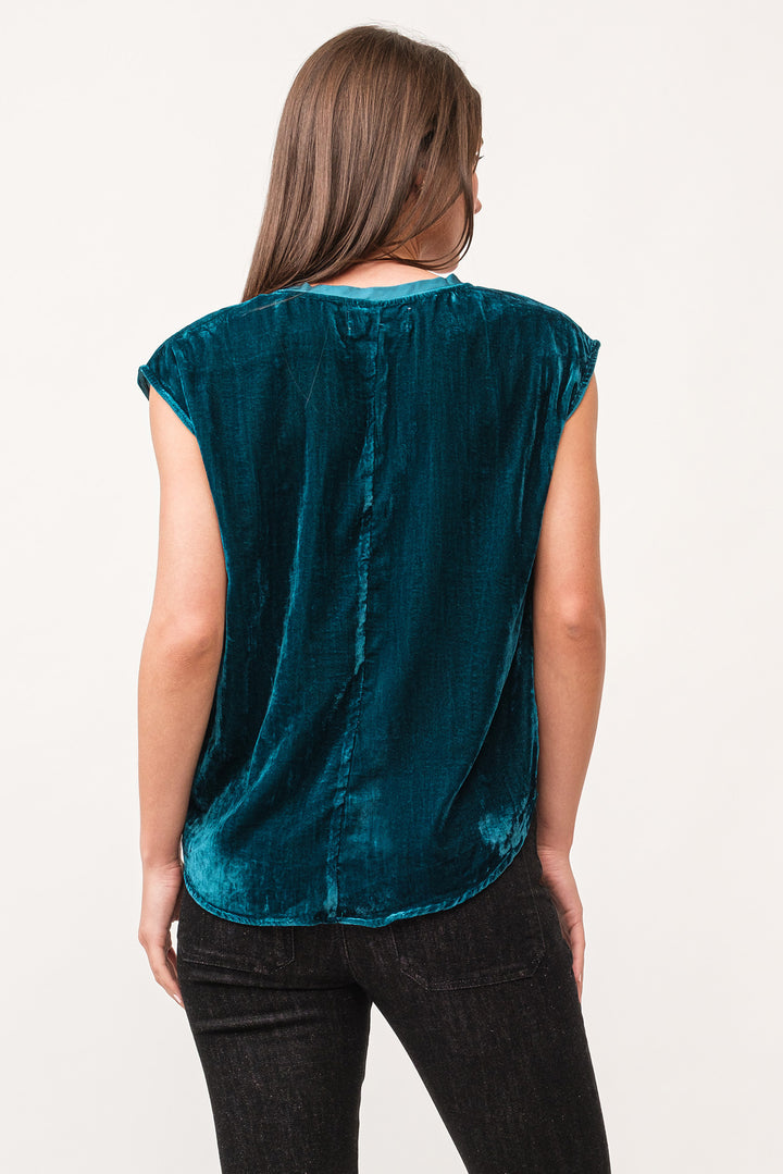 YANIS V-NECK SLEEVELESS TOP-DEEP TEAL