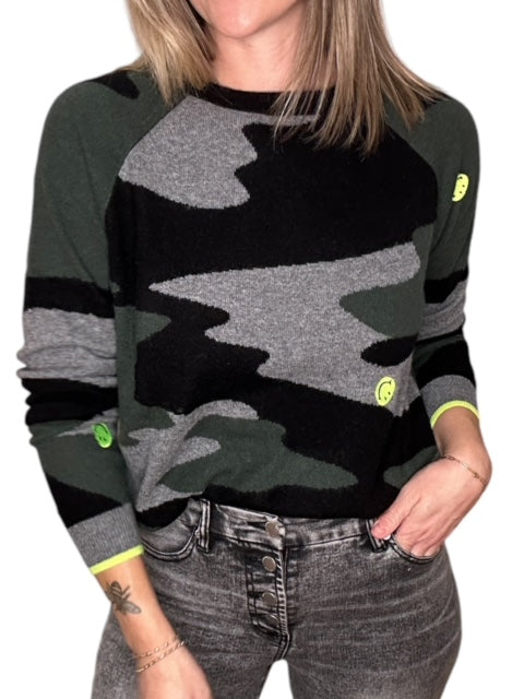 CAMO SMILEY CREW NECK SWEATER-BLACK