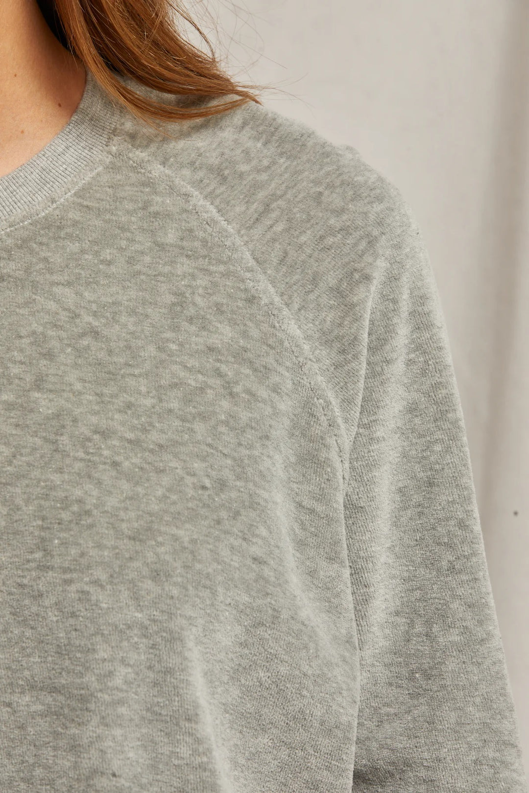 STELLA VELOUR RAGLAN SWEATSHIRT-HEATHER GREY