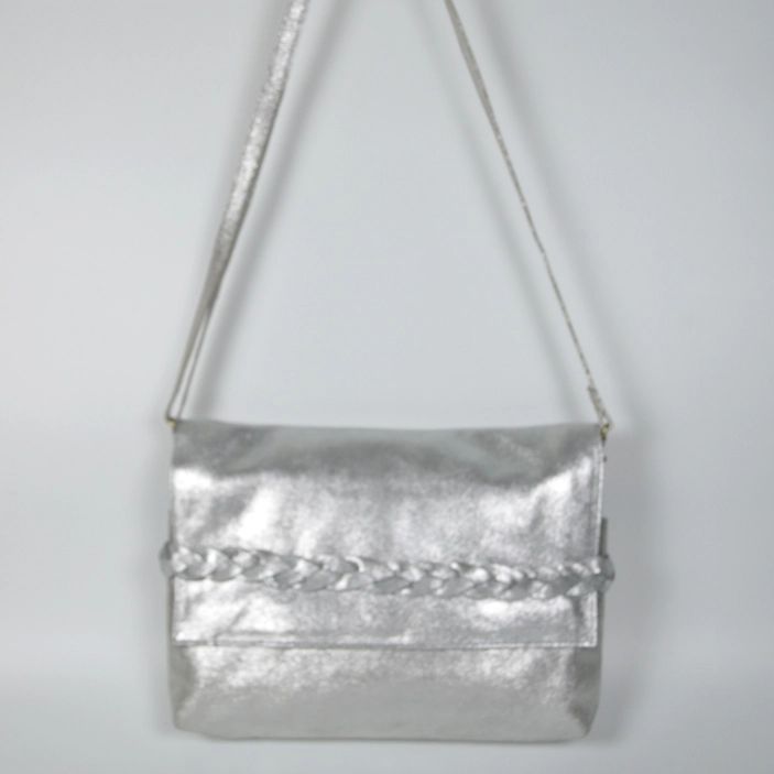 BUCCI CLUTCH CROSSBODY-SILVER