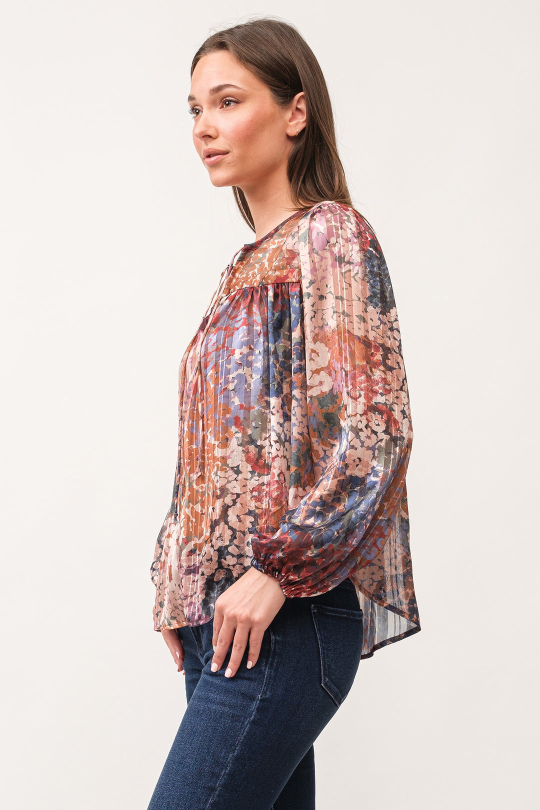 ALESSIA VNECK LONG SLEEVE-TINSEL GARDEN