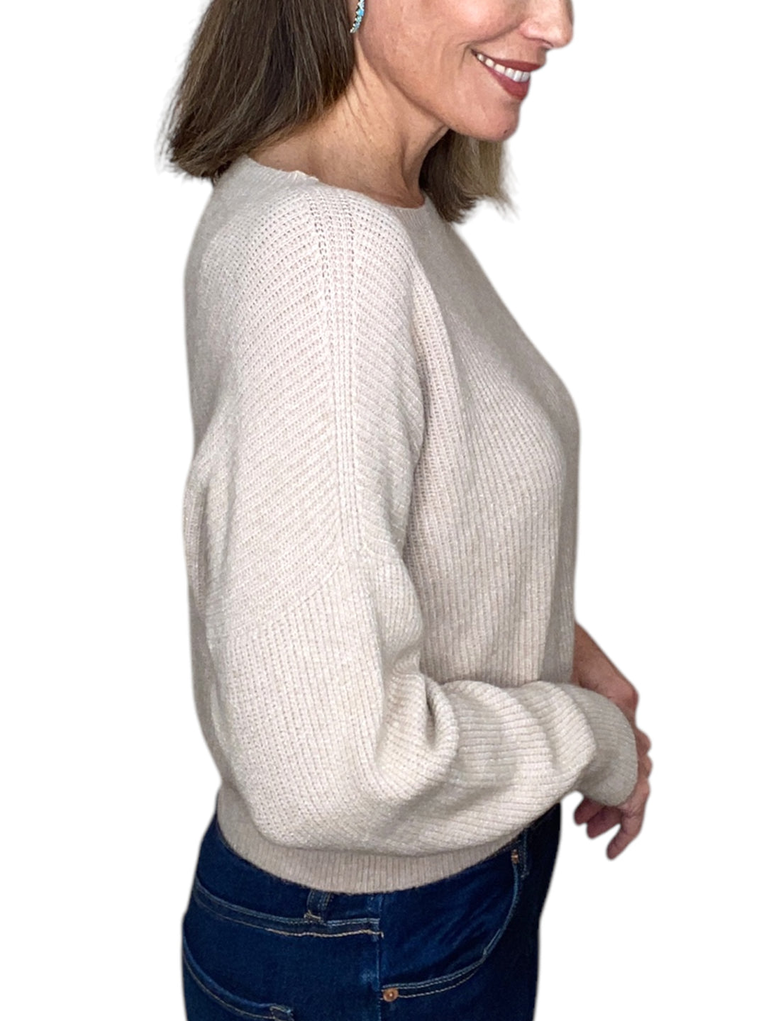 KNIT CREW NECK LONG SLEEVE CROP SWEATER-EARTH BEIGE