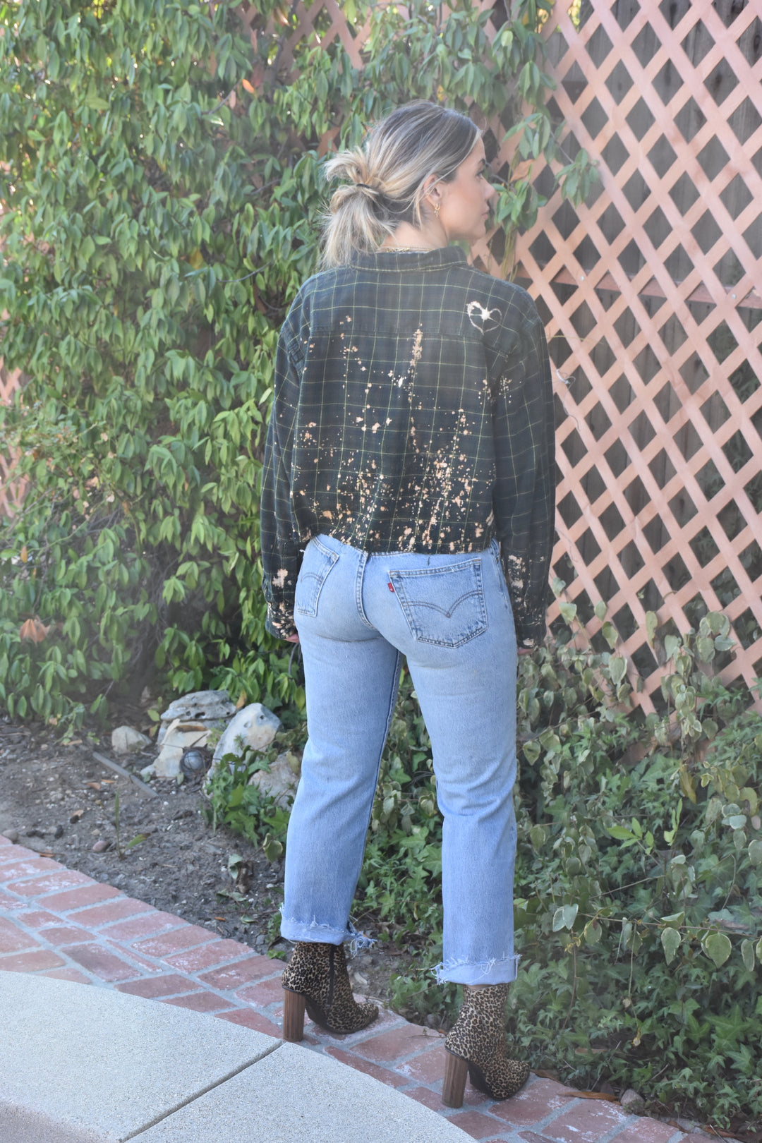 A TOUCH OF PINK CROPPED FLANNEL - Kingfisher Road - Online Boutique