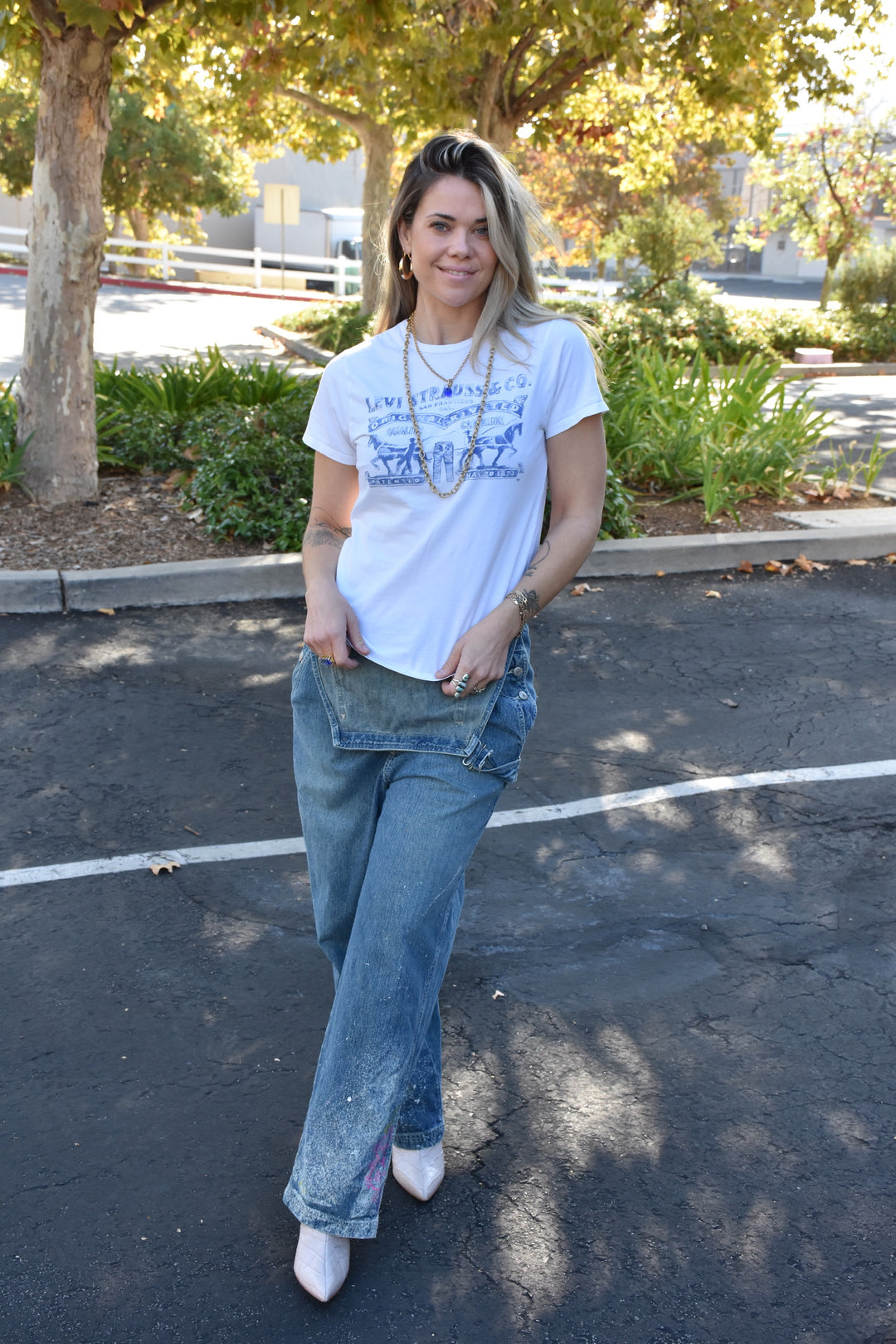 LEVI VINTAGE TEE - Kingfisher Road - Online Boutique