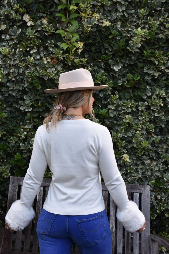 CREW SWEATER W/ FUR CUFFS-VANILLA