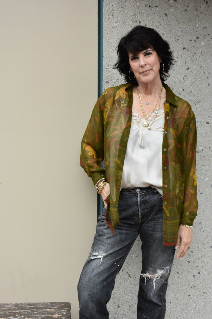 WINTER FLORALS BUTTON DOWN