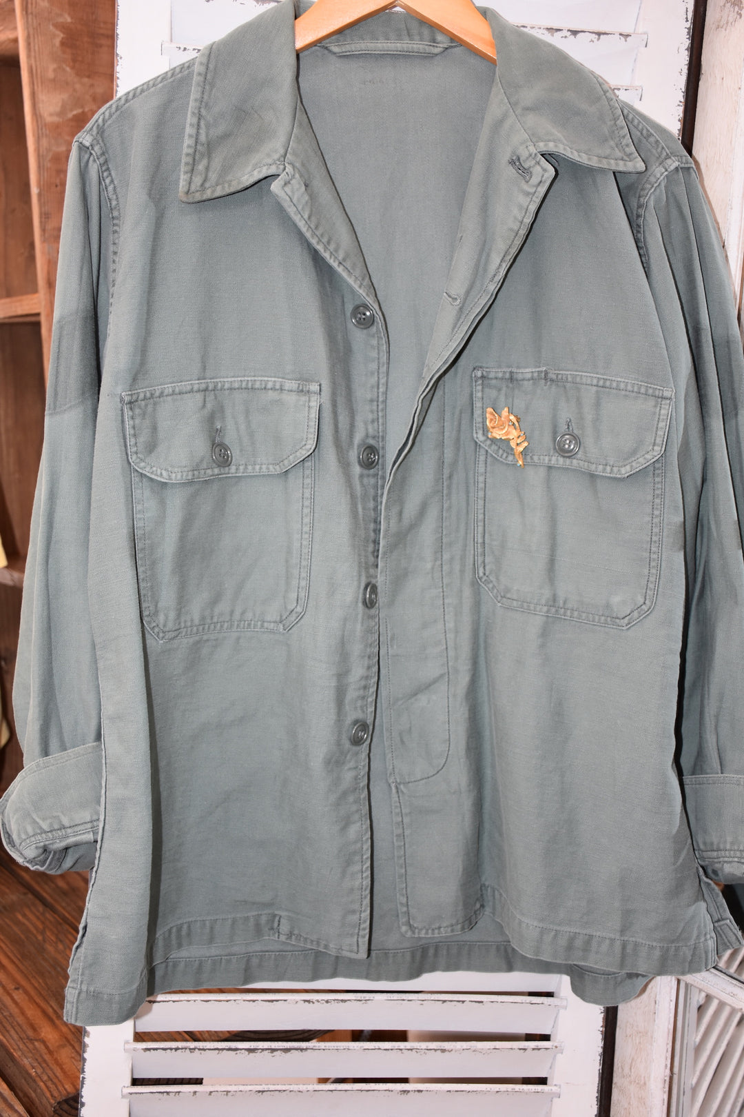 CLASSIC MILITARY SHAKET