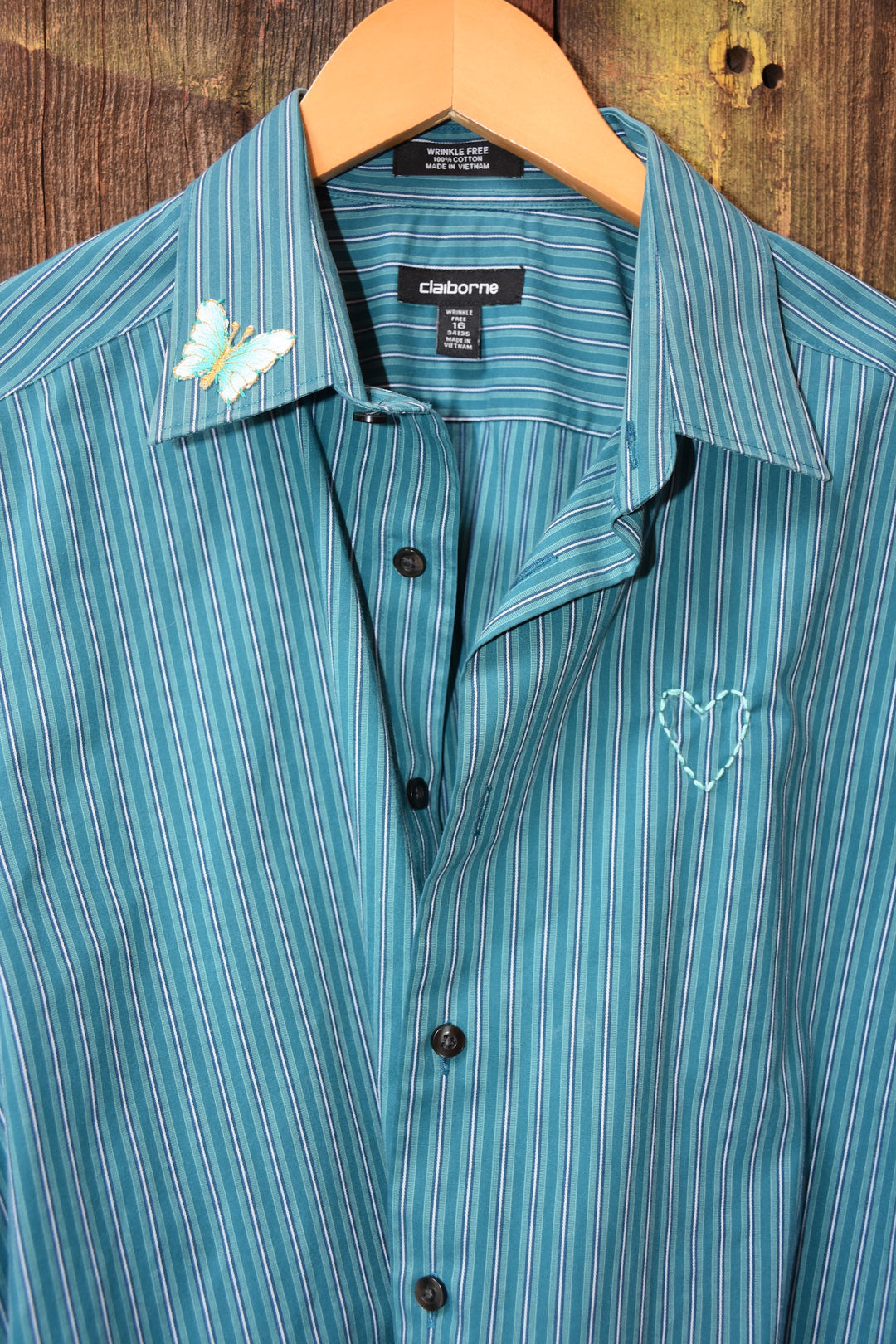 CLAIBORNE BUTTERFLY BUTTON DOWN