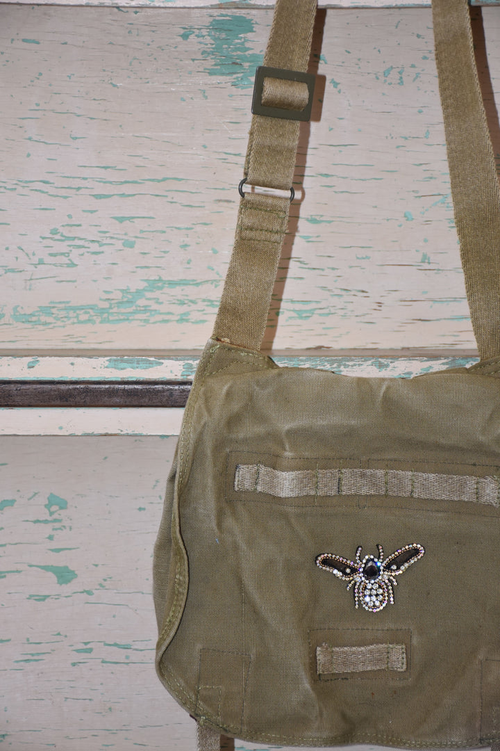 HONEY BEE CROSSBODY BAG