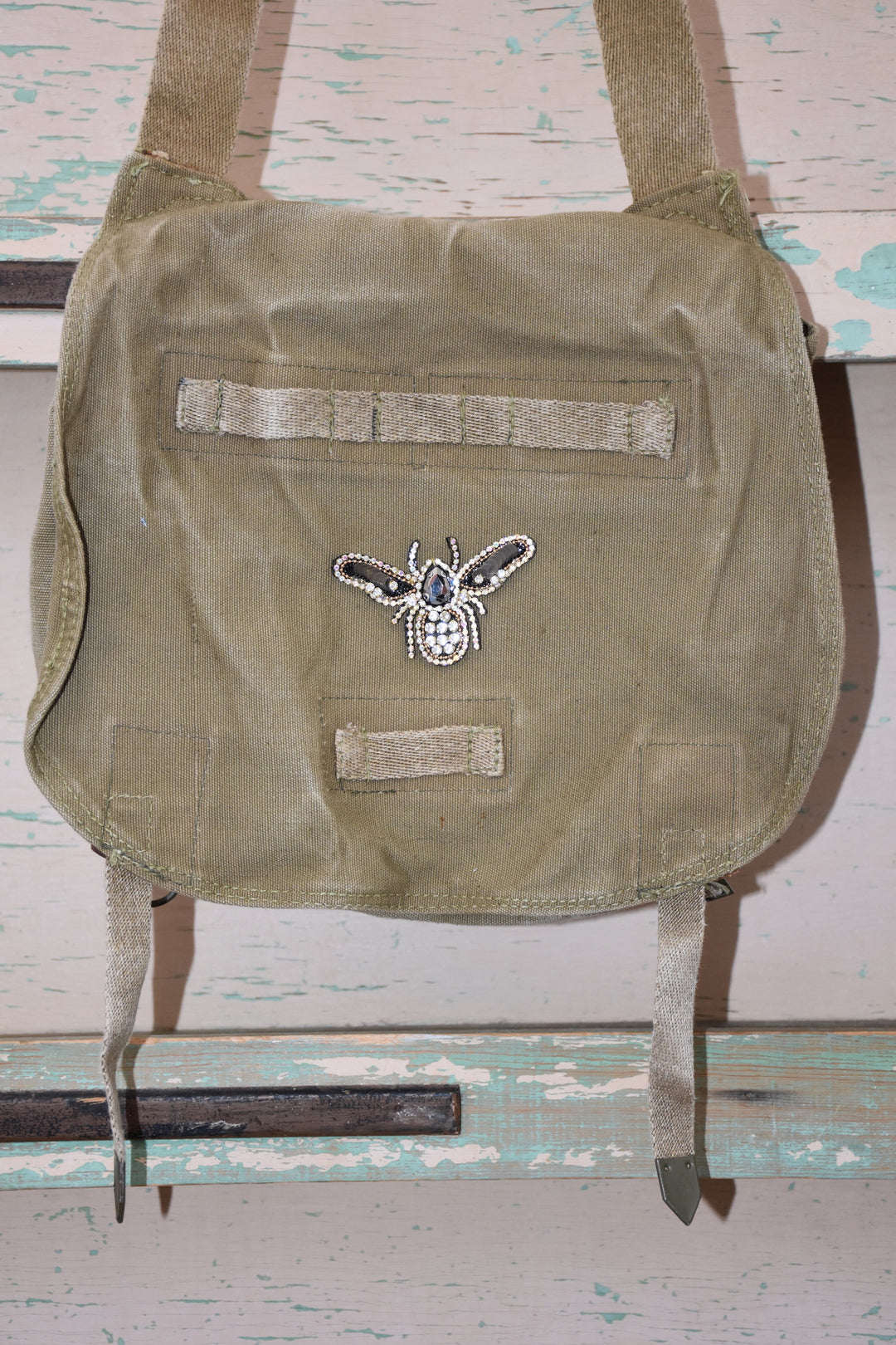 HONEY BEE CROSSBODY BAG