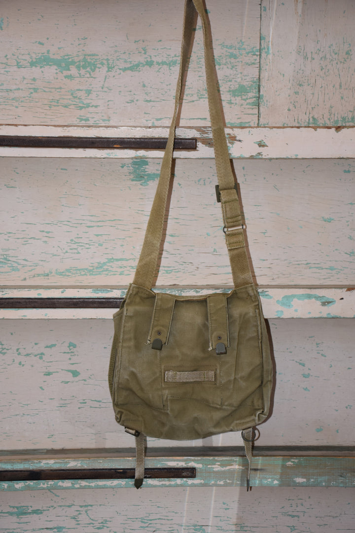 HONEY BEE CROSSBODY BAG