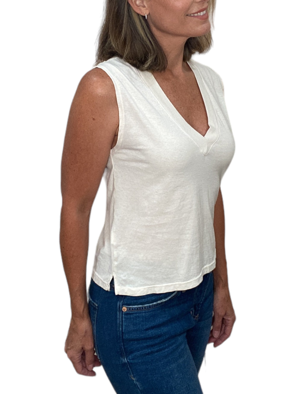 MARGOT V-NECK TEE-SUGAR - Kingfisher Road - Online Boutique