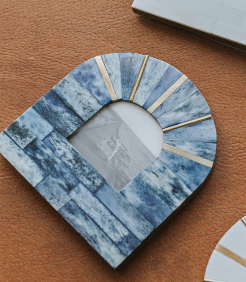 3X3 INDIGO ARCH PICTURE FRAME