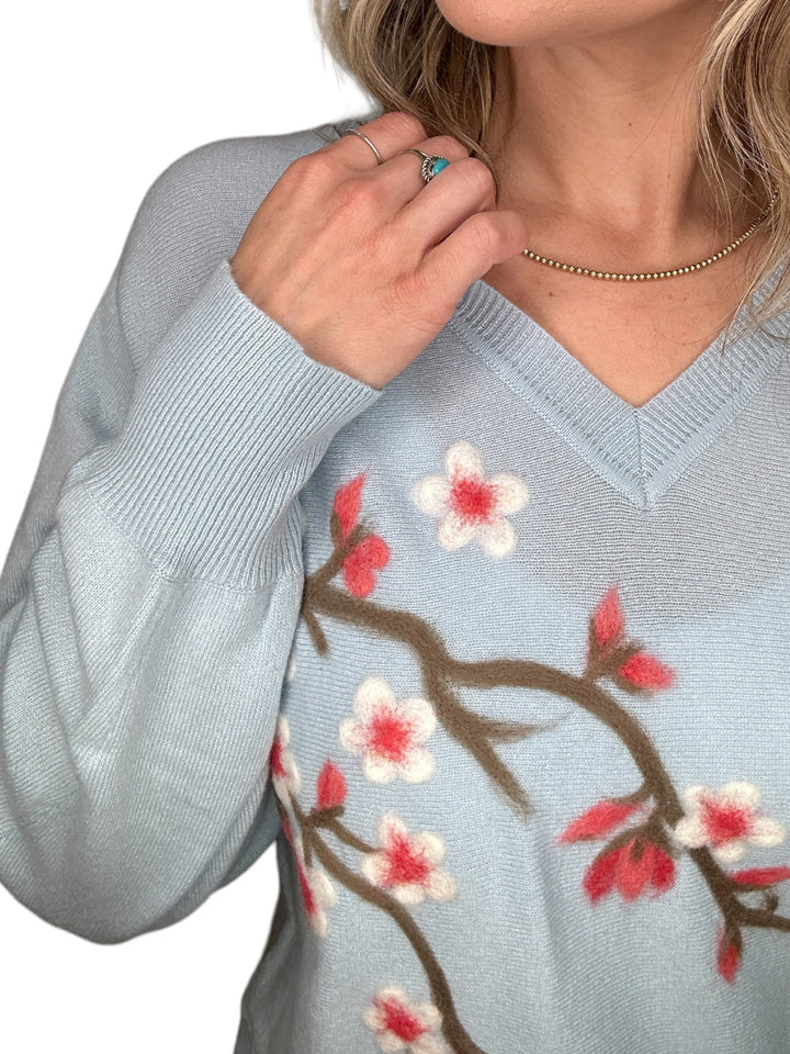 CASHMERE V-NECK CHERRY BLOSSOM SWEATER-BABY BLUE - Kingfisher Road - Online Boutique