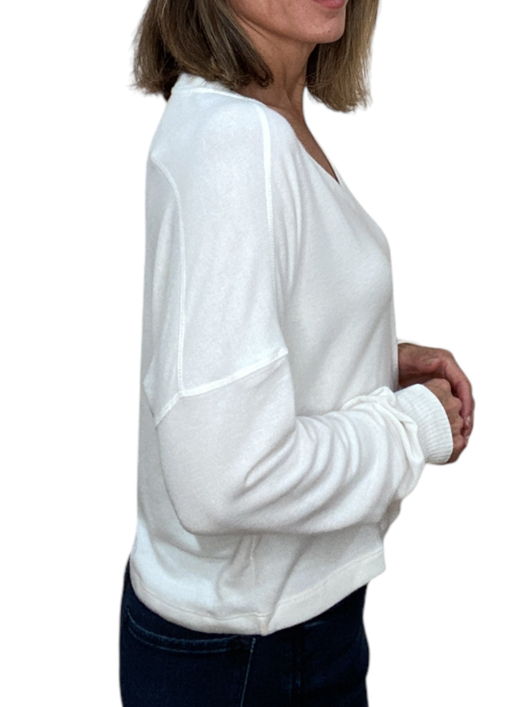 VIC RELAXED V-NECK PULLOVER-CHALK