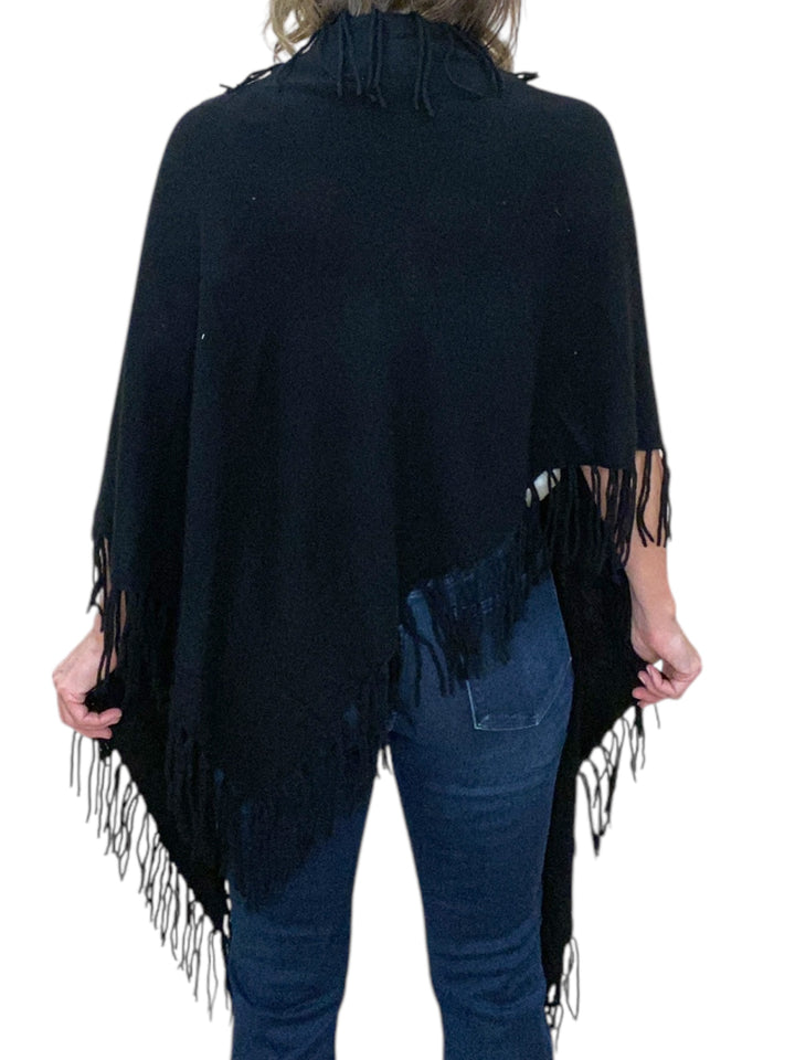 FRINGE TRIANGLE-BLACK