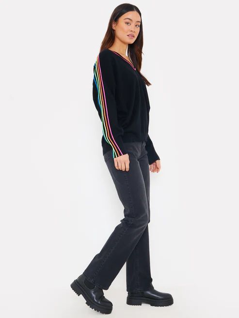 SPORTY STRIPE V-NECK SWEATER-COAL