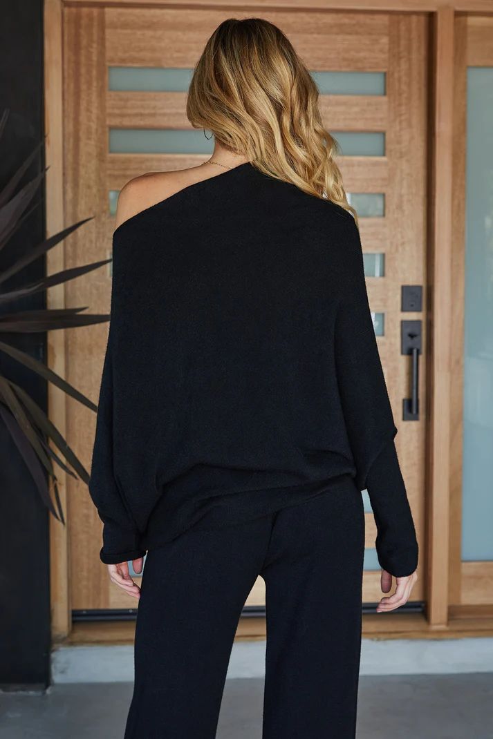 ASYMMETRICAL SWEATER-BLACK