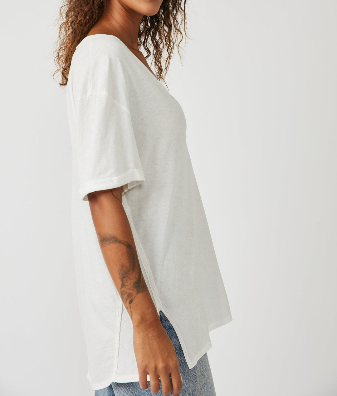 KEEP ME V-NECK TEE - OPTIC WHITE - Kingfisher Road - Online Boutique