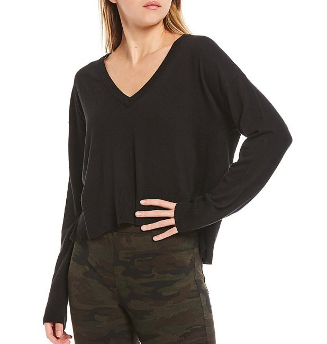 BLACK V-NECK ESSENTIAL SWEATER - Kingfisher Road - Online Boutique