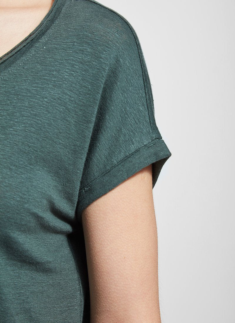 Classic Tee - Hunter Green - Kingfisher Road - Online Boutique
