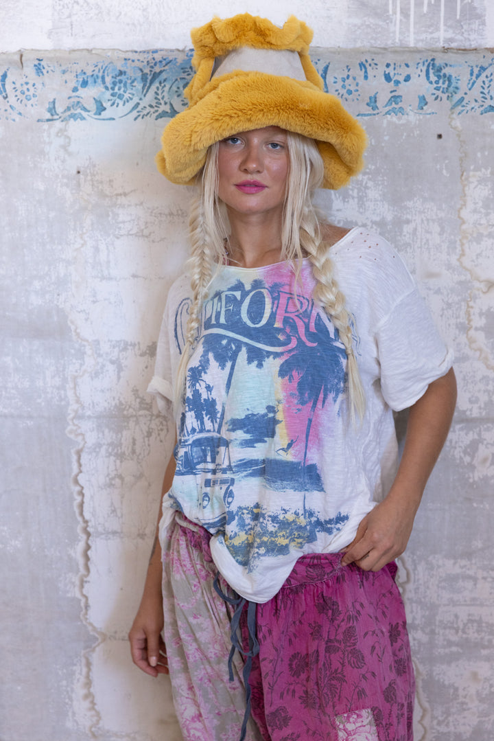 Kingfisher Road Magnolia Pearl WHERE THE POPPY GROWS T-TRUE