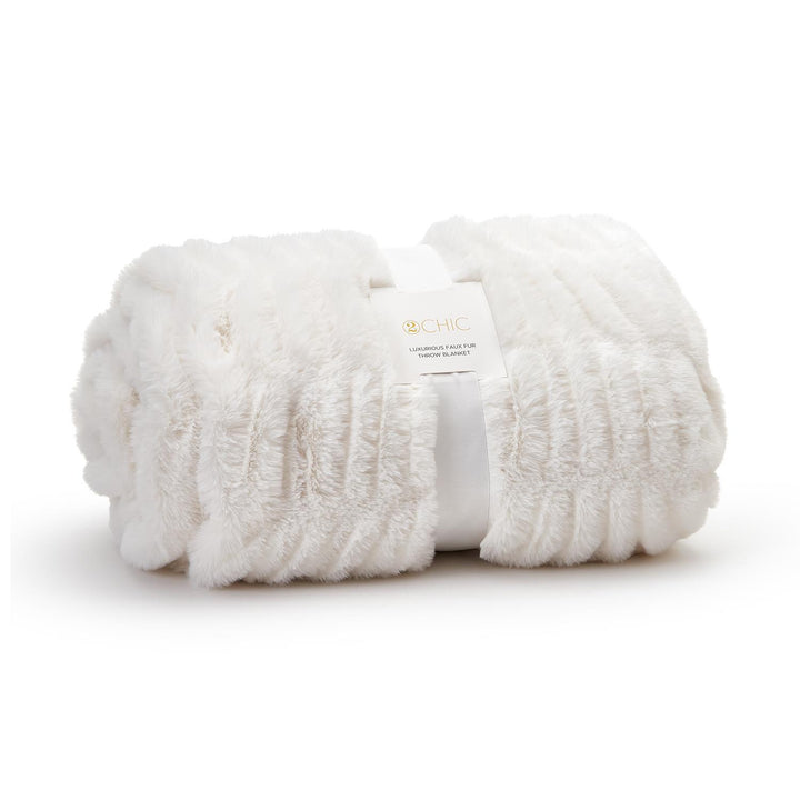 PLUSH FAUX FUR THROW - Kingfisher Road - Online Boutique