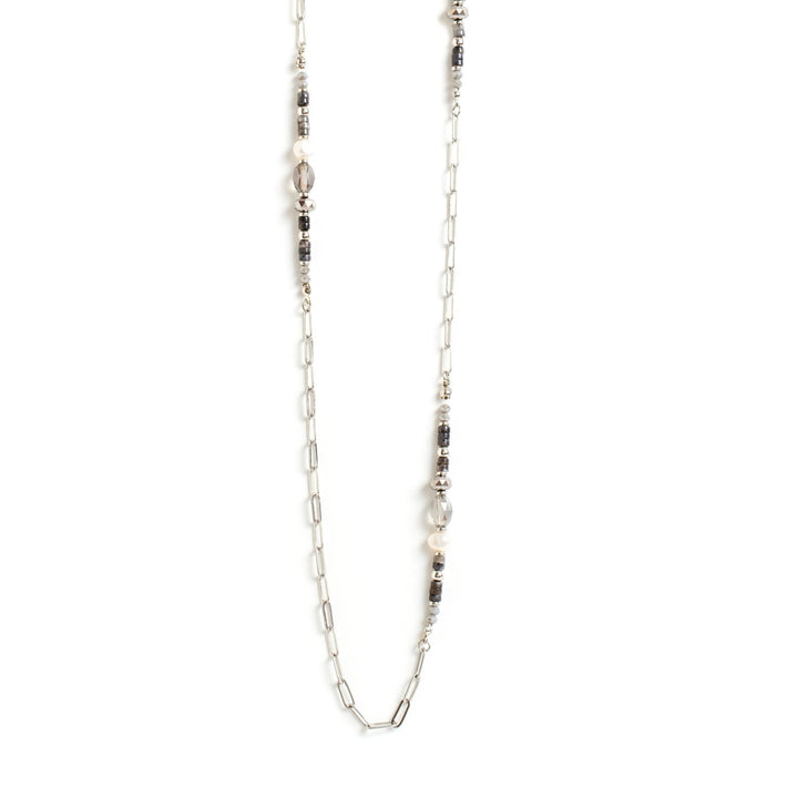 LONG CHAIN AND CRYSTAL NECKLACE