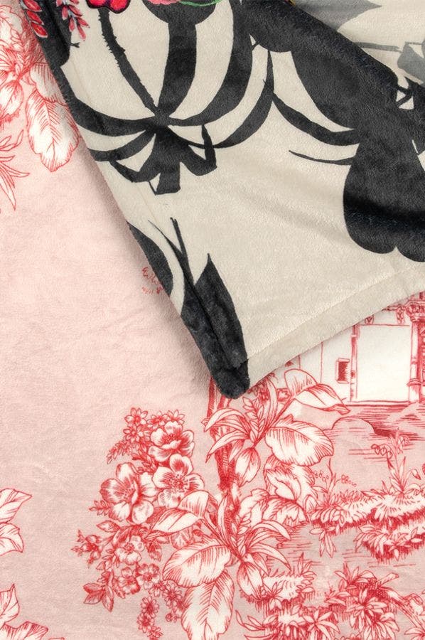 HOUSE ON THE HILL COZY BLANKET - Kingfisher Road - Online Boutique