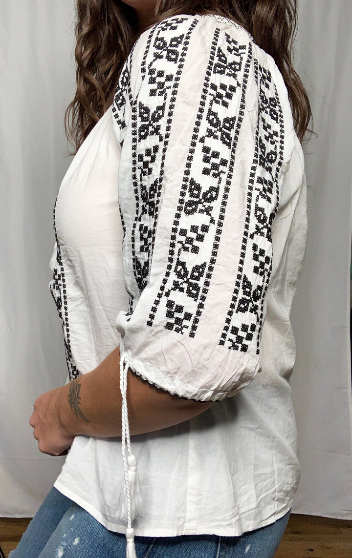 BLACK/WHITE PEASANT TOP - Kingfisher Road - Online Boutique