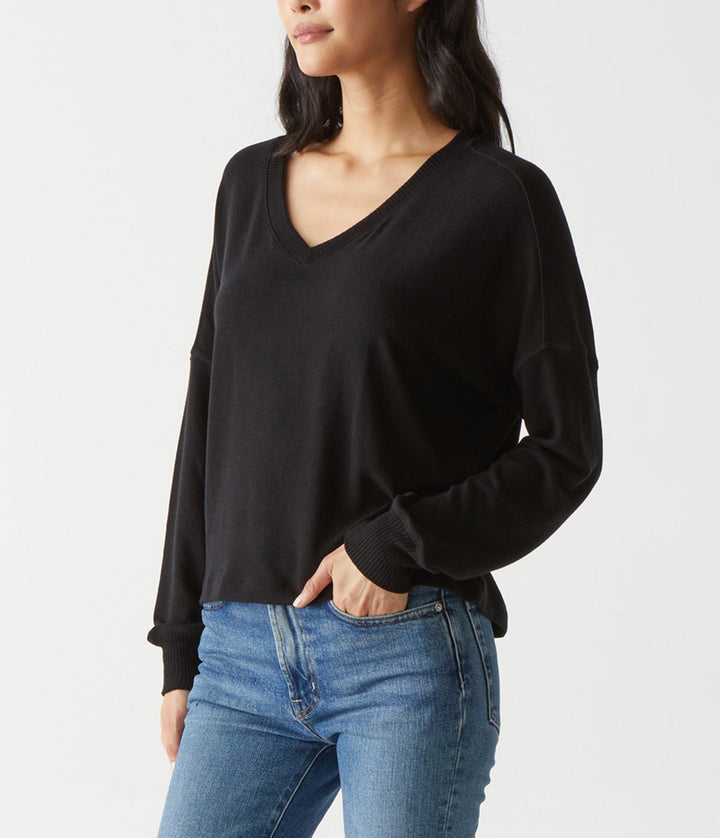 VIC RELAXED V-NECK PULLOVER - BLACK - Kingfisher Road - Online Boutique
