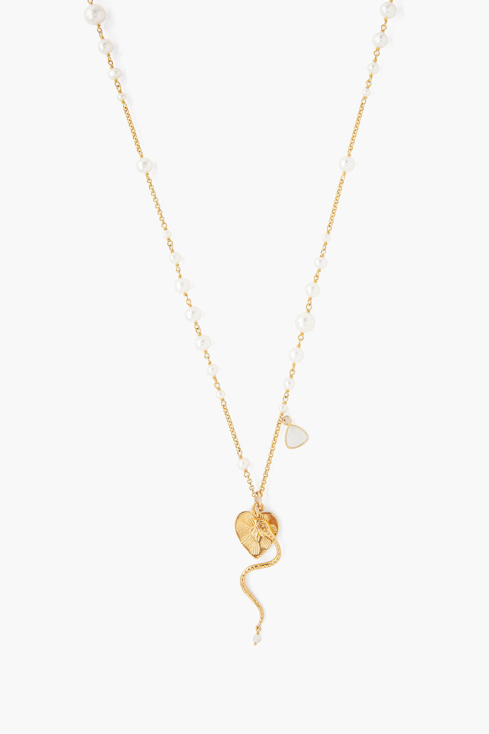 WHITE PEARL HEART PENDANT NECKLACE