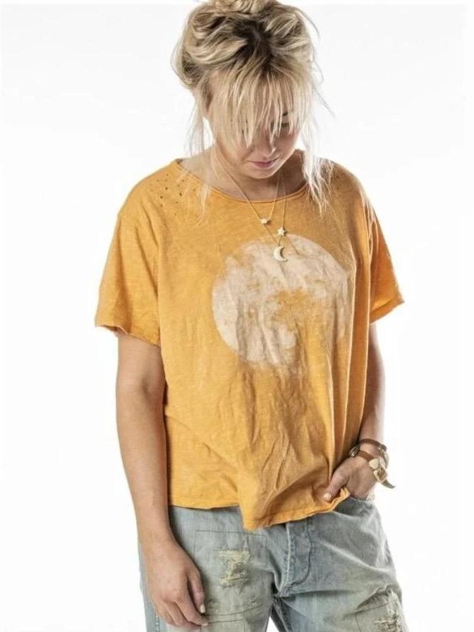 MOON TEE - Kingfisher Road - Online Boutique
