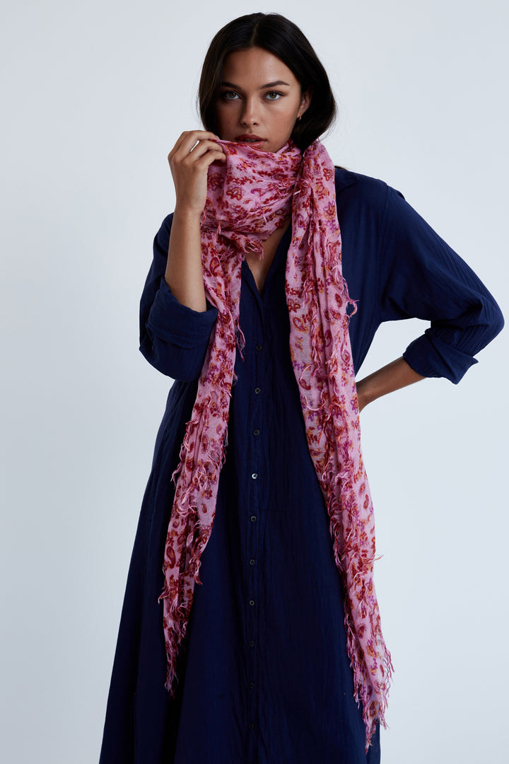 CASHMERE SILK PAISLEY PRINT SCARF - FUCHSIA PINK - Kingfisher Road - Online Boutique