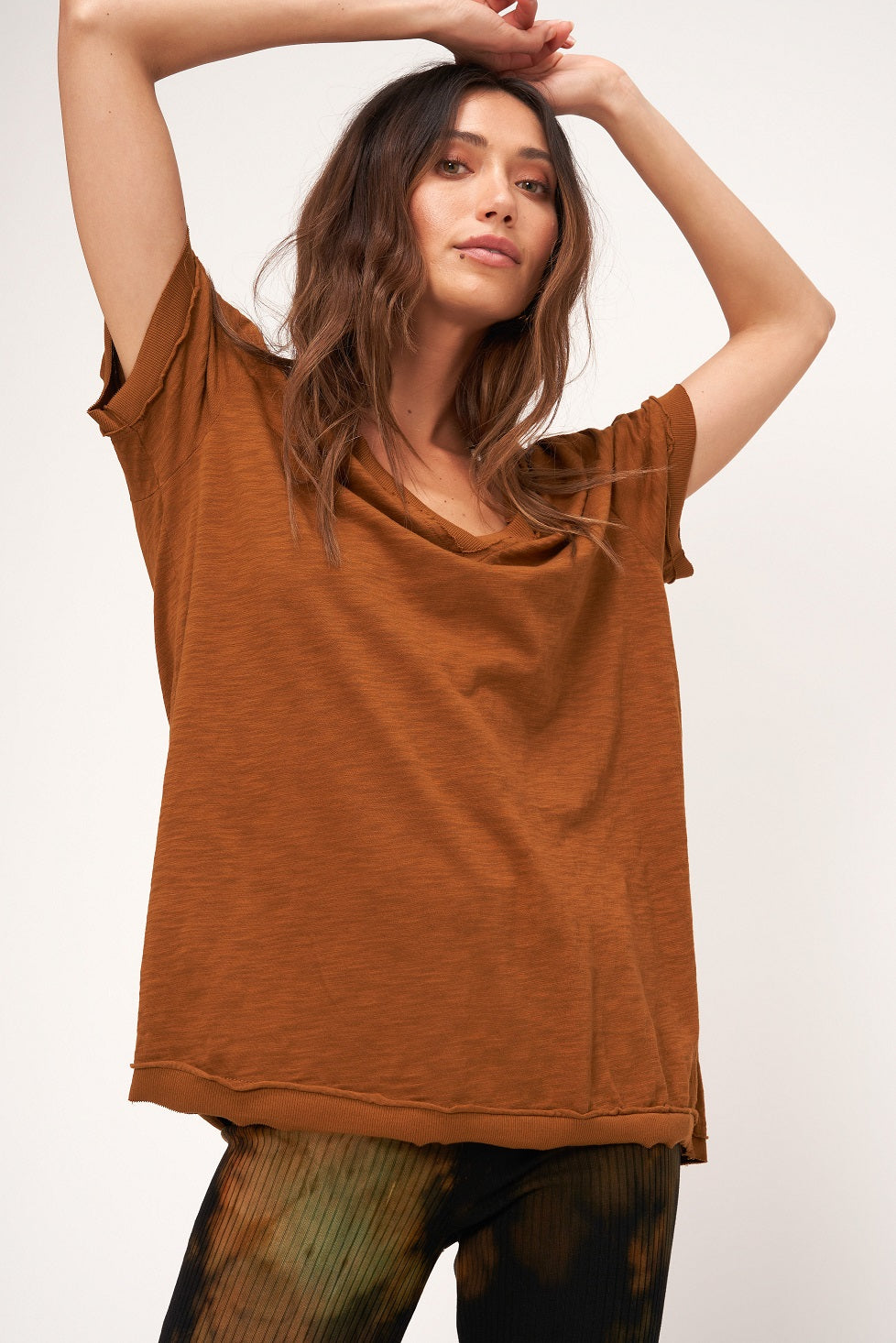 KNOCK OUT V NECK TEE - CINNAMON SPICE - Kingfisher Road - Online Boutique