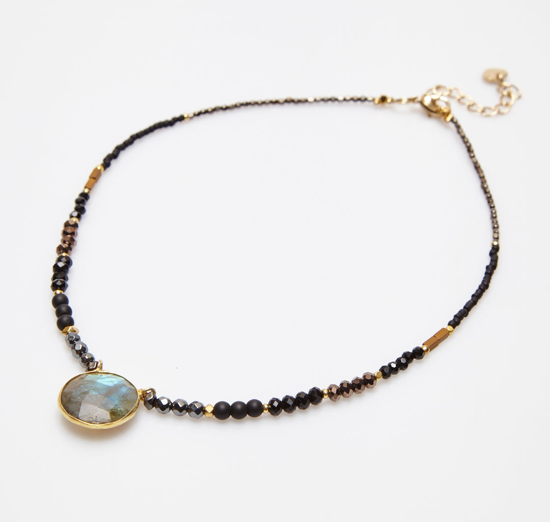 BEADED BLACK AGATE NECKLACE WITH ROUND GEM STONE - Kingfisher Road - Online Boutique